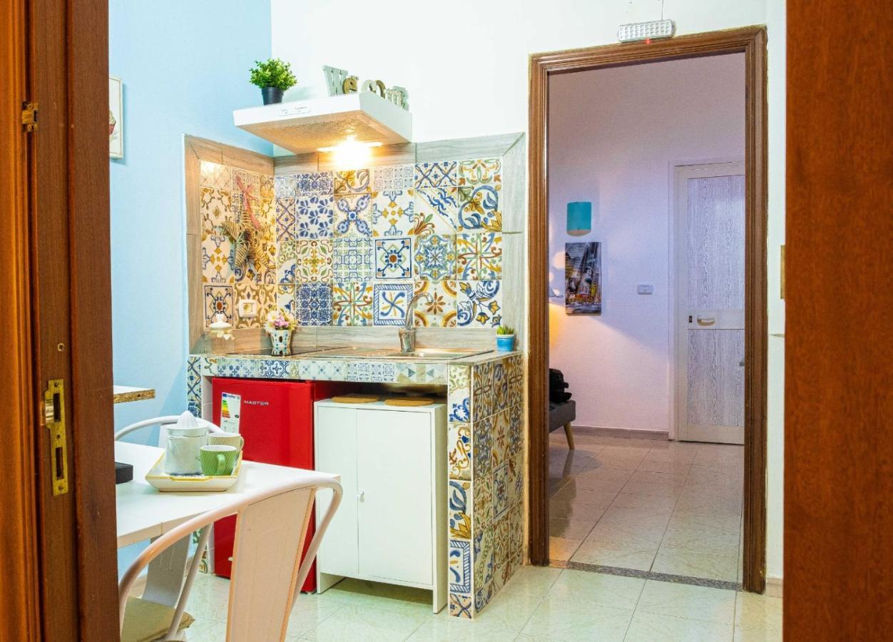 Apartamento Little House Camilla Nápoles Exterior foto